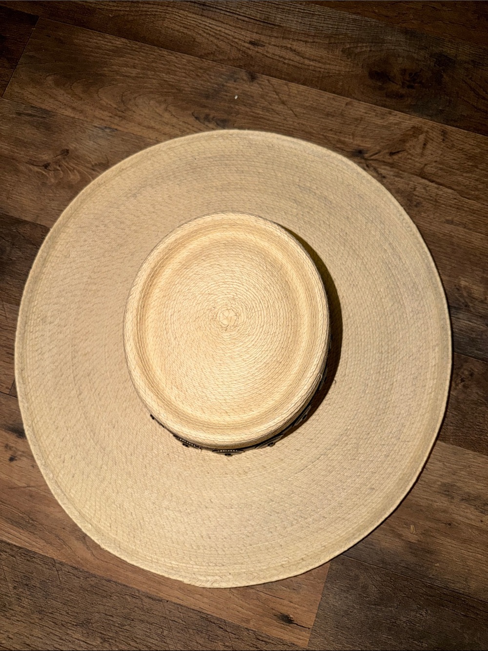 Natural Straw Wide-Brim Sun Hat with Decorative Band